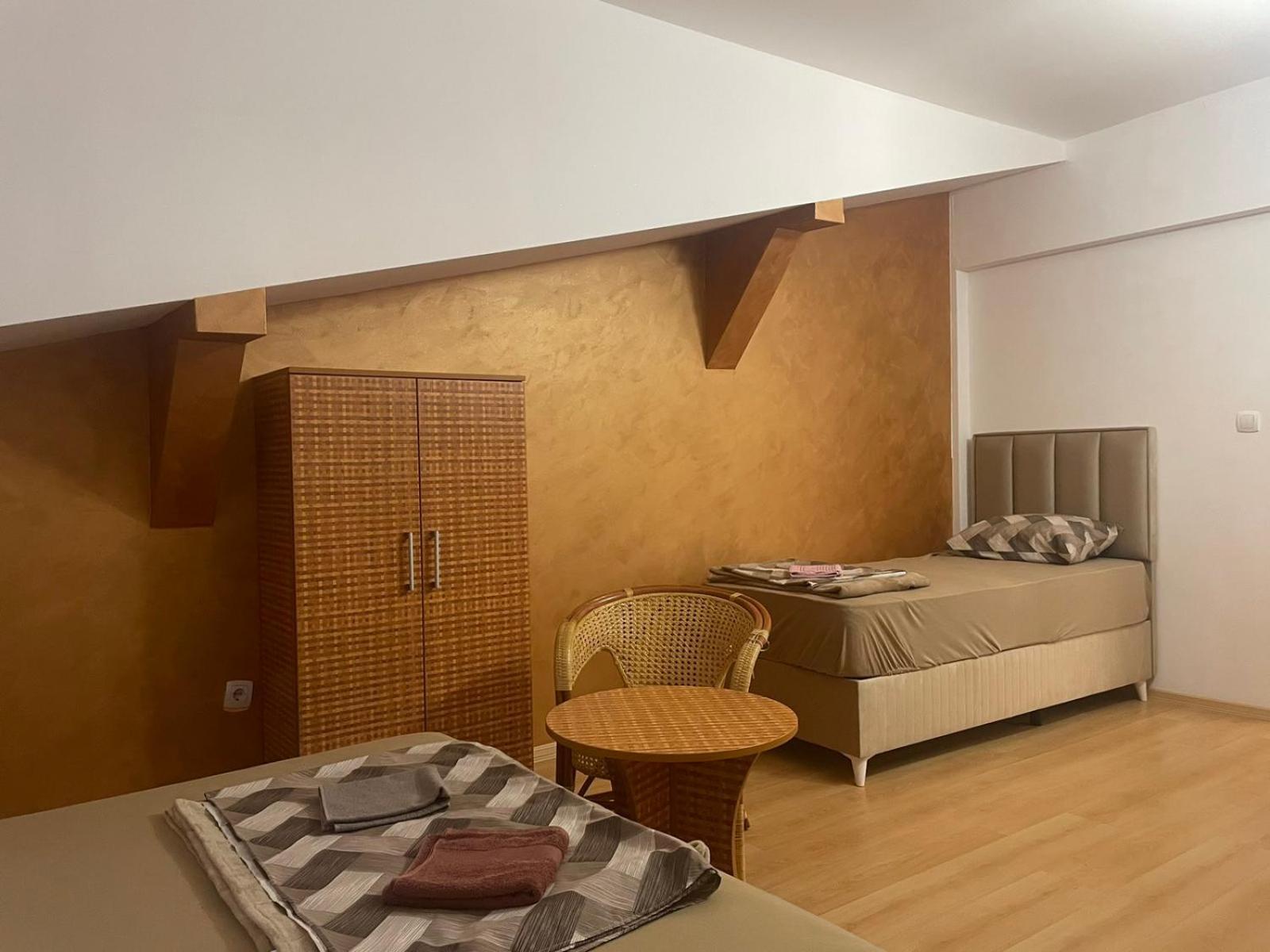Zagoric Hostel Izvor מראה חיצוני תמונה