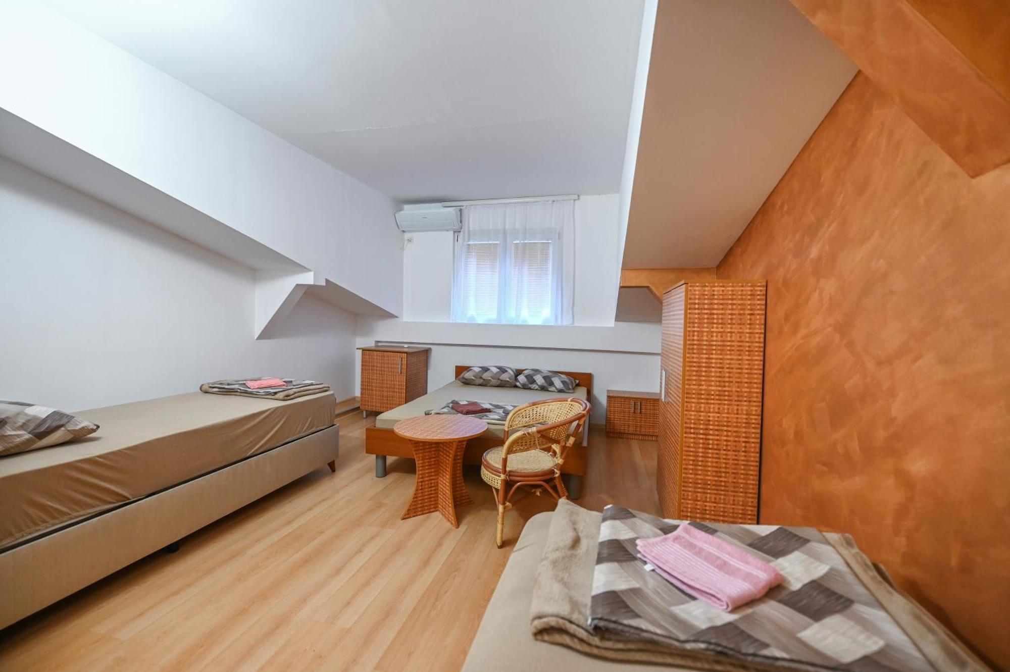 Zagoric Hostel Izvor מראה חיצוני תמונה