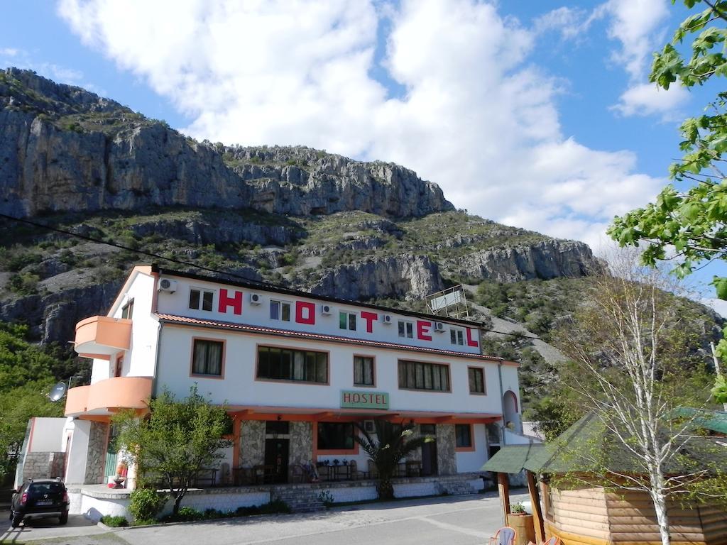 Zagoric Hostel Izvor מראה חיצוני תמונה